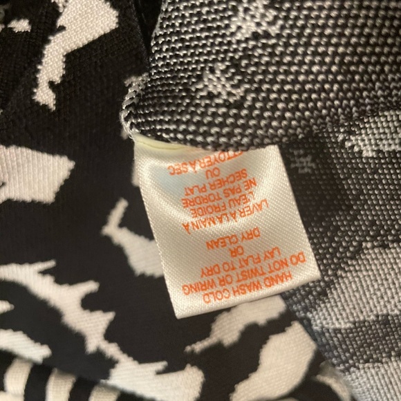 Torn by Ronny Kobo Black White Tight Knit Fringe T shirt Top size small - Picture 7 of 7